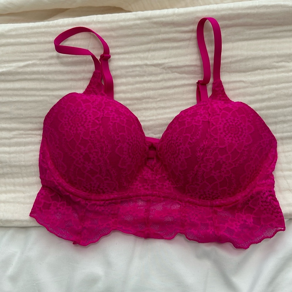 Bright pink Victoria’s Secret pink lace bra